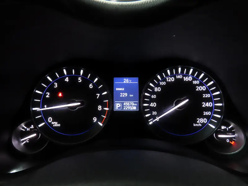 Infiniti Q70