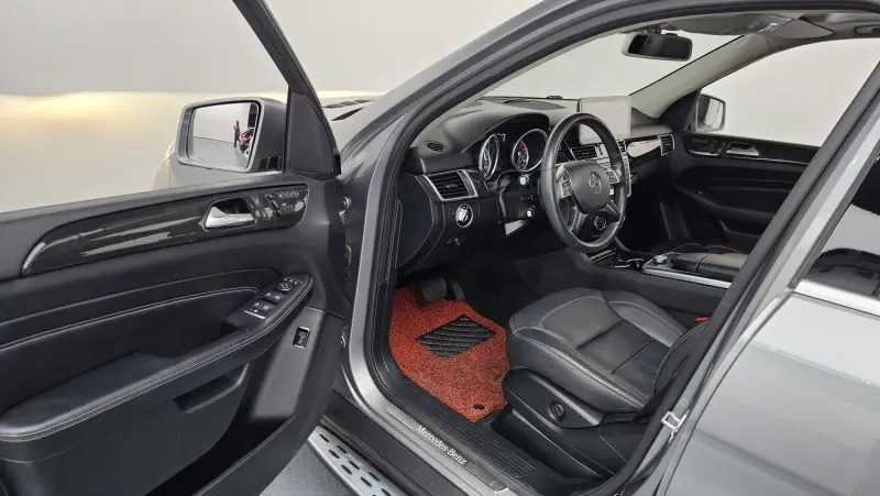 Mercedes-Benz M-class