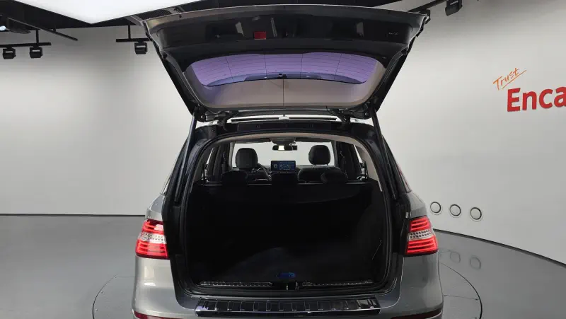 Mercedes-Benz M-class