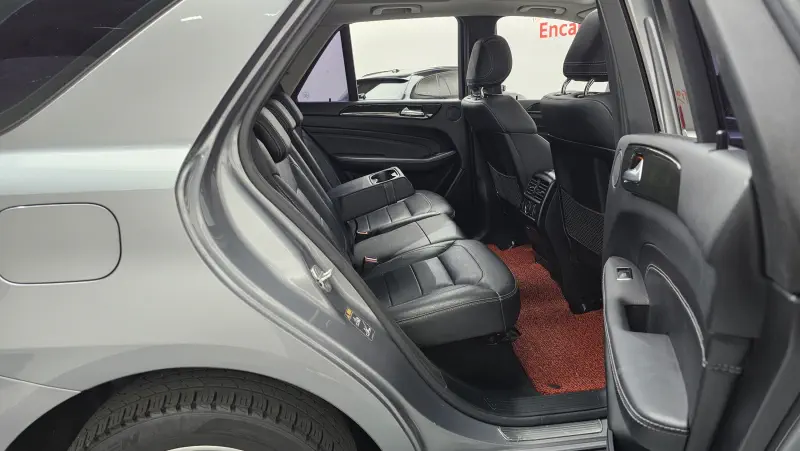 Mercedes-Benz M-class
