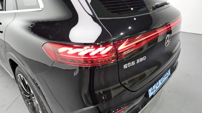 Mercedes-Benz EQS SUV