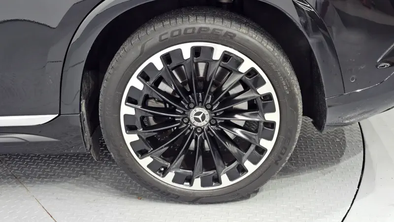 Mercedes-Benz EQS SUV