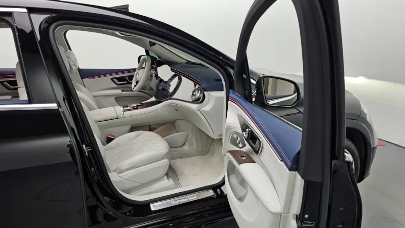 Mercedes-Benz EQS SUV