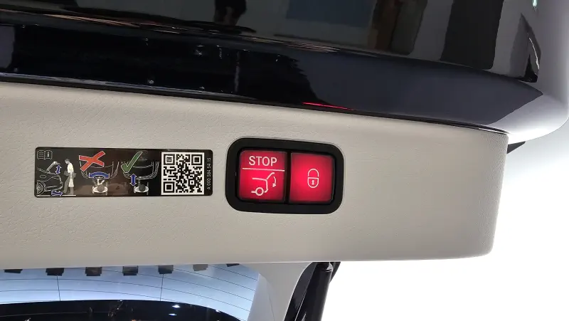 Mercedes-Benz EQS SUV