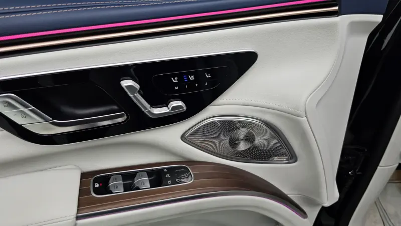 Mercedes-Benz EQS SUV