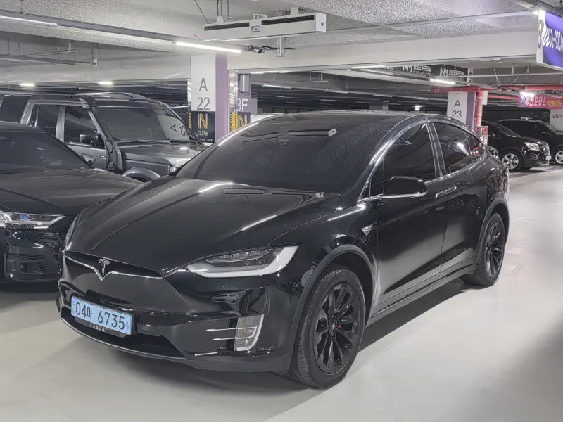 Tesla MODEL X