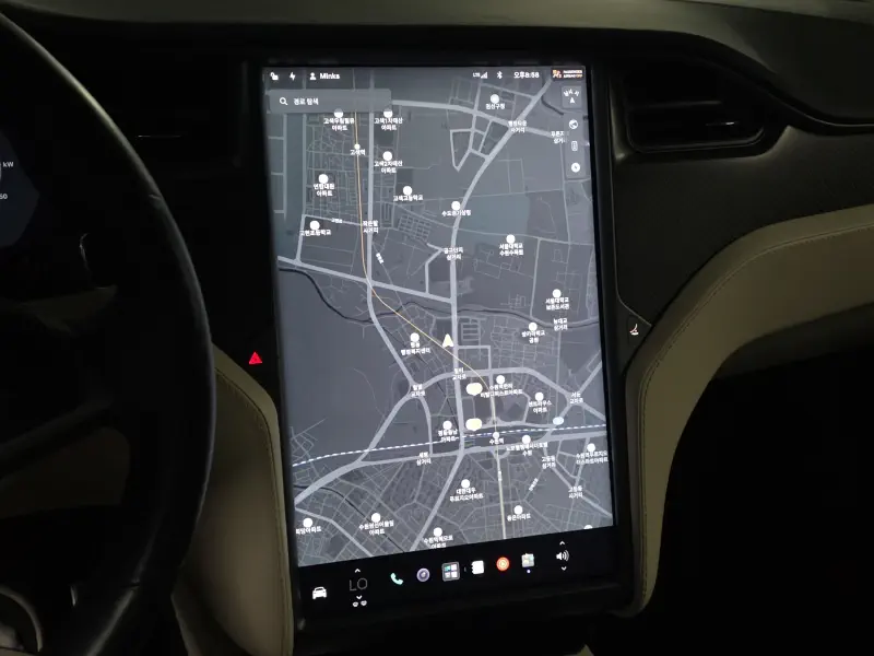 Tesla MODEL X
