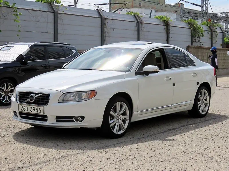 Volvo S80