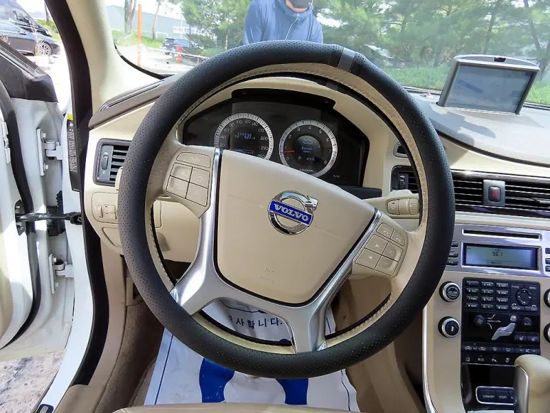Volvo S80