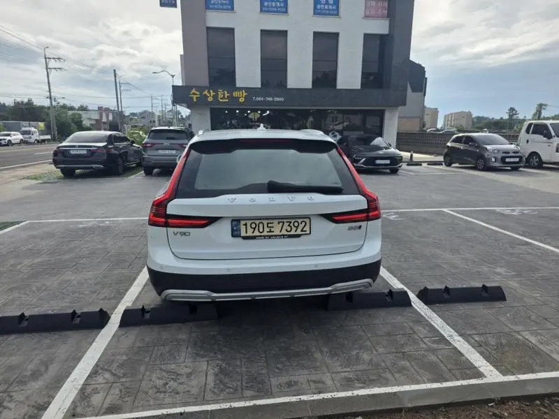 Volvo V90