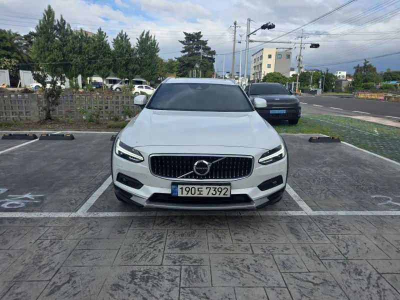 Volvo V90