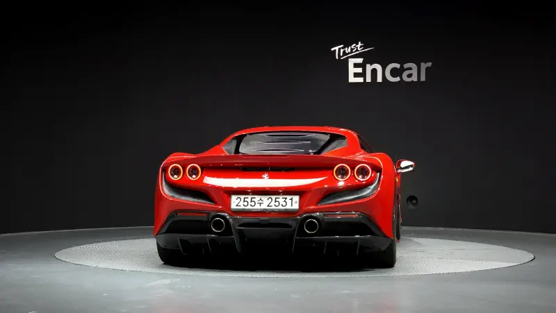 Ferrari F8