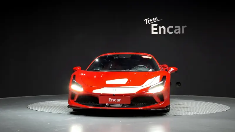 Ferrari F8