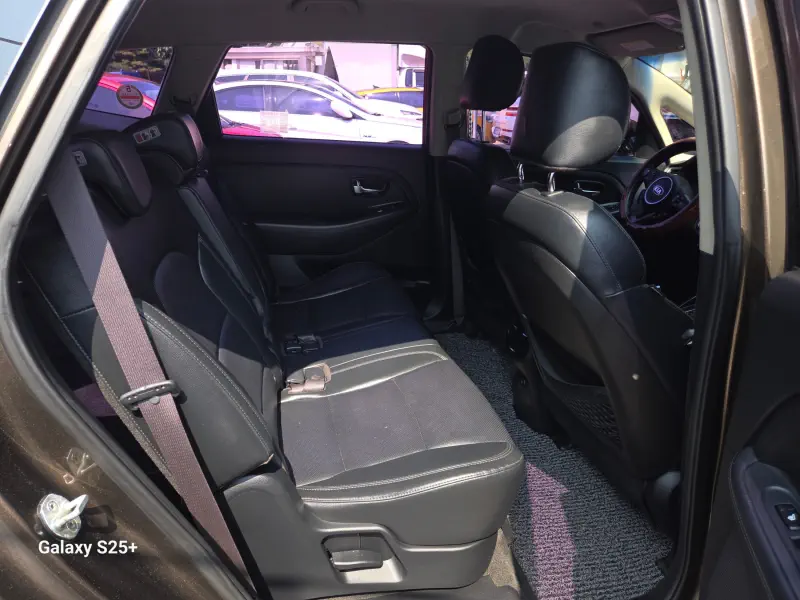 Kia Carens