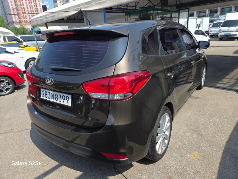 Kia Carens