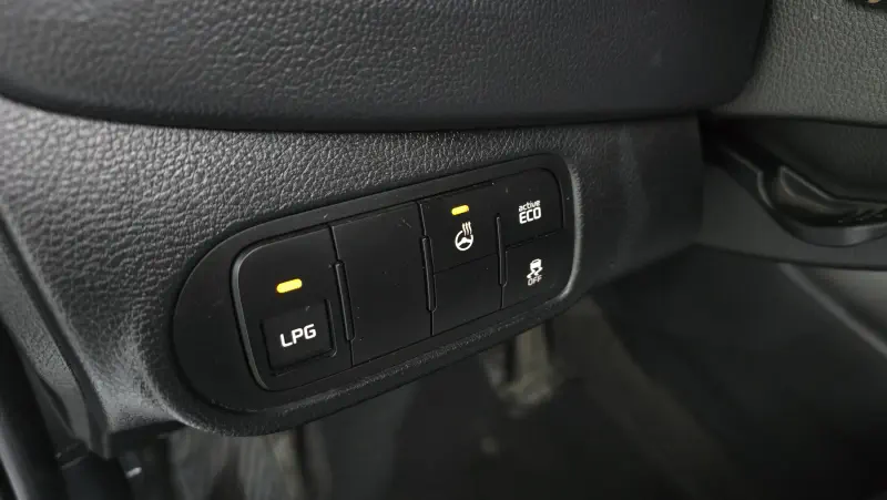 Kia Carens