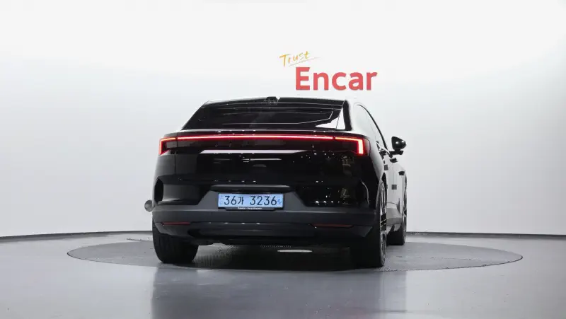 Polestar 4
