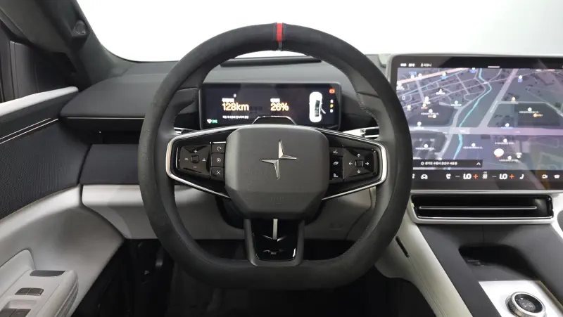Polestar 4
