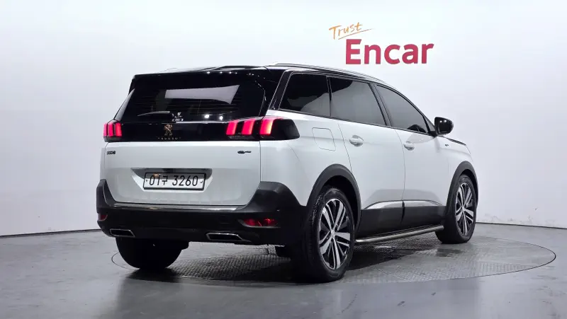Peugeot 5008