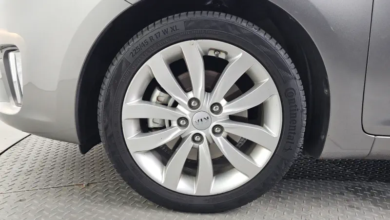 Kia Carens