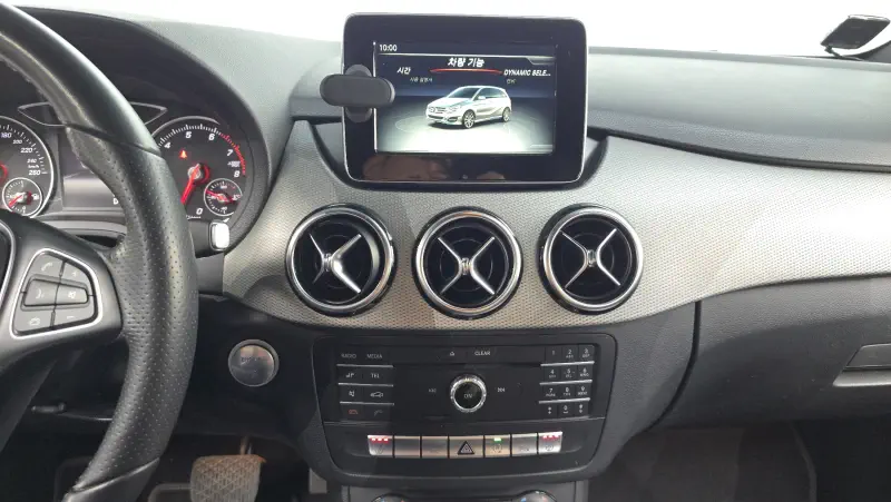 Mercedes-Benz B-Class