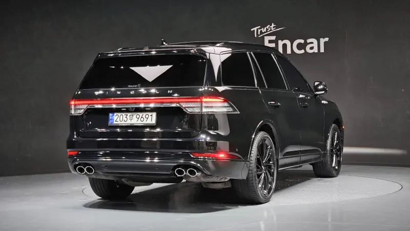 Lincoln Aviator