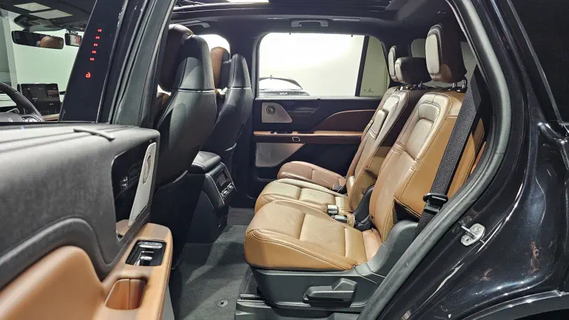 Lincoln Aviator