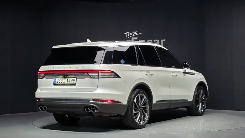 Lincoln Aviator