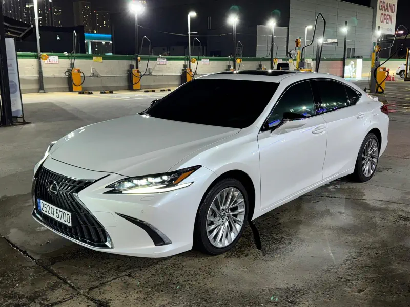 Lexus ES300h