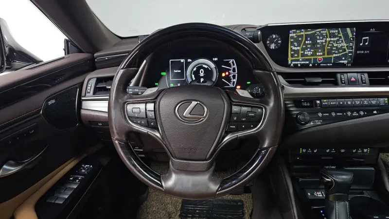 Lexus ES300h