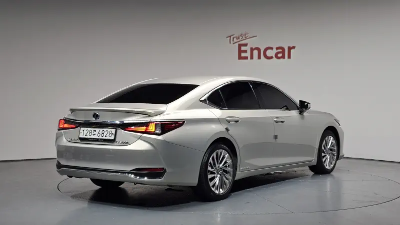 Lexus ES300h