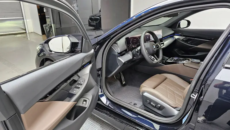 BMW 5-Series