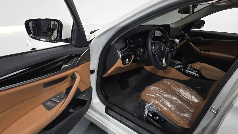 BMW 5-Series