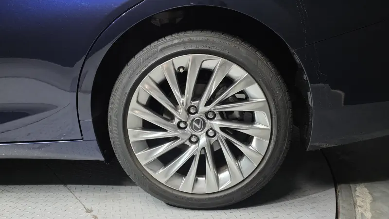 Lexus ES300h