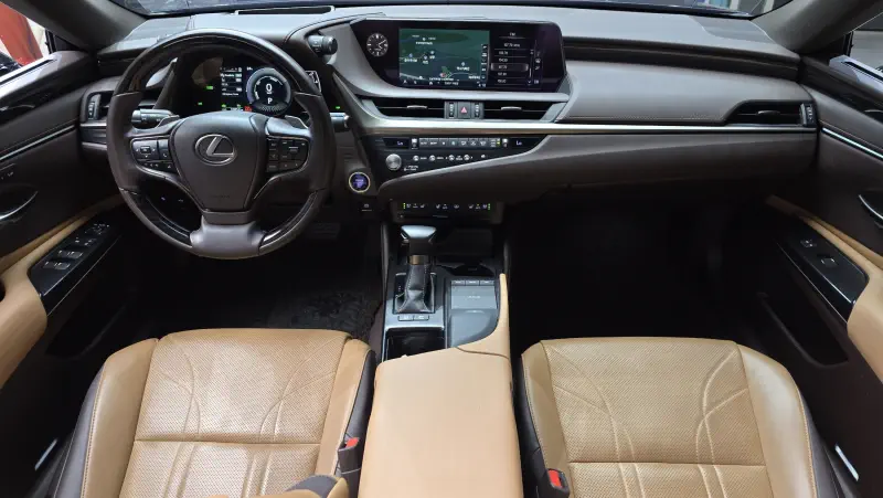 Lexus ES300h
