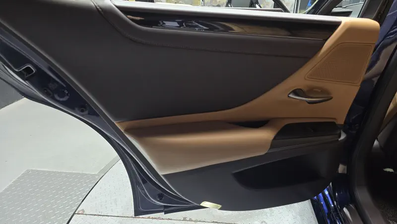 Lexus ES300h