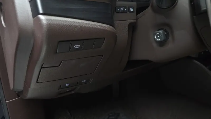 Lexus ES300h