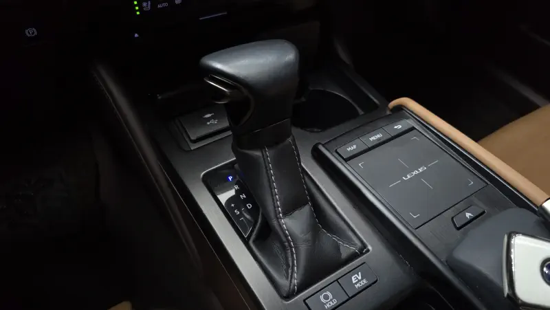 Lexus ES300h