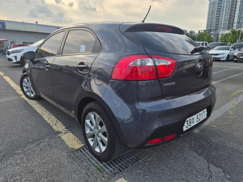 Kia pride