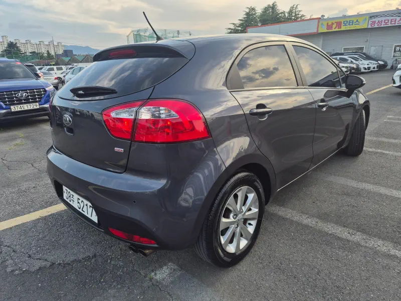 Kia pride