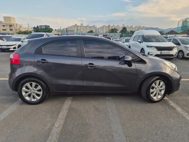 Kia pride