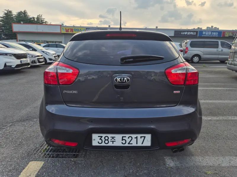 Kia pride