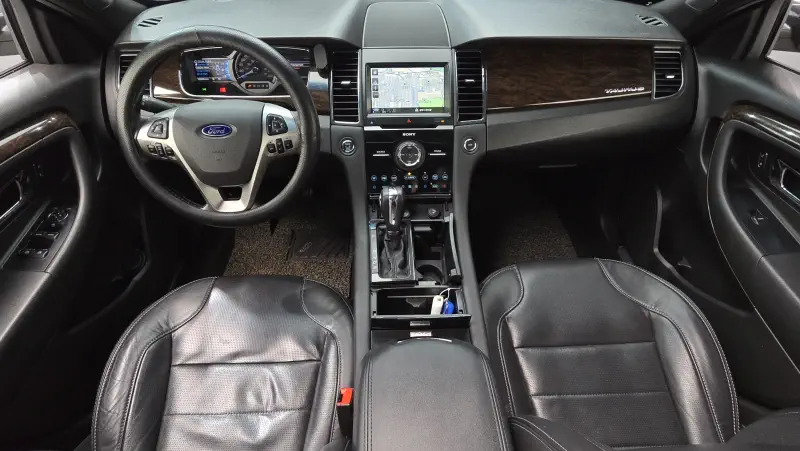 Ford Taurus
