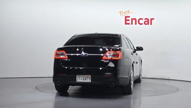 Ford Taurus