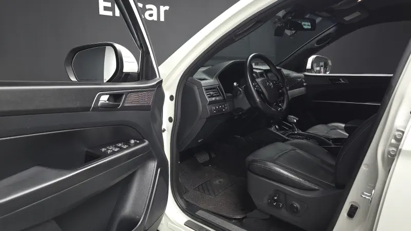 SsangYong Rexton Sports Khan