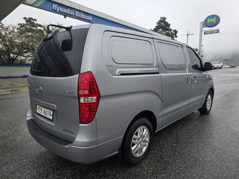 Hyundai Grand Starex