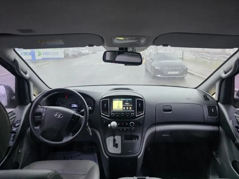 Hyundai Grand Starex