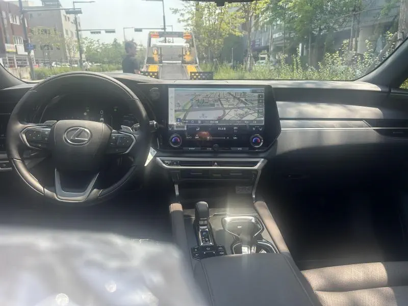 Lexus RX450h+