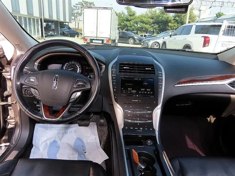 Lincoln Mkz