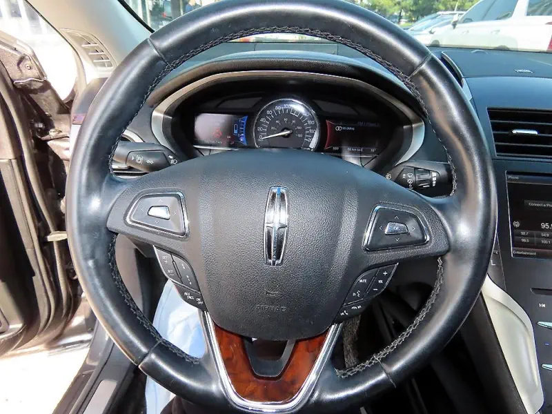 Lincoln Mkz